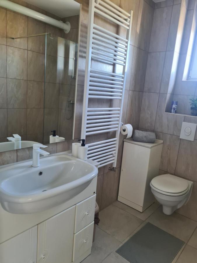 Apartman Lea Kraljevec Sesvetski エクステリア 写真